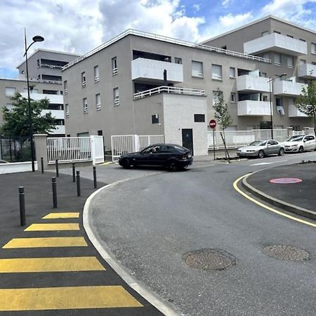 La Royaute A 22 Min De Disneyland Et Center Parcs Meaux Exteriör bild